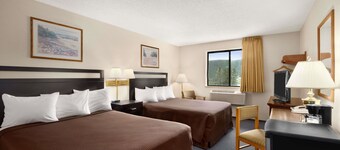 Super 8 by Wyndham Williams Lake BC