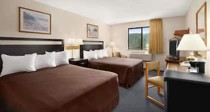 Super 8 by Wyndham Williams Lake BC