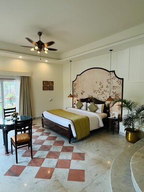 Family Suite | Free minibar items, in-room safe, iron/ironing board, rollaway beds - Shikarbadi Hotel (Udaipur)