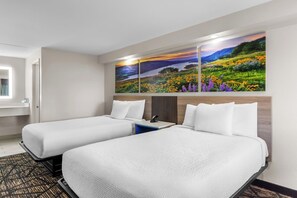 办公桌、遮光窗帘、免费婴儿床、免费 WiFi