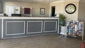 Unclassified image, 4 of 18, button - Knights Inn Beaumont (Beaumont)
