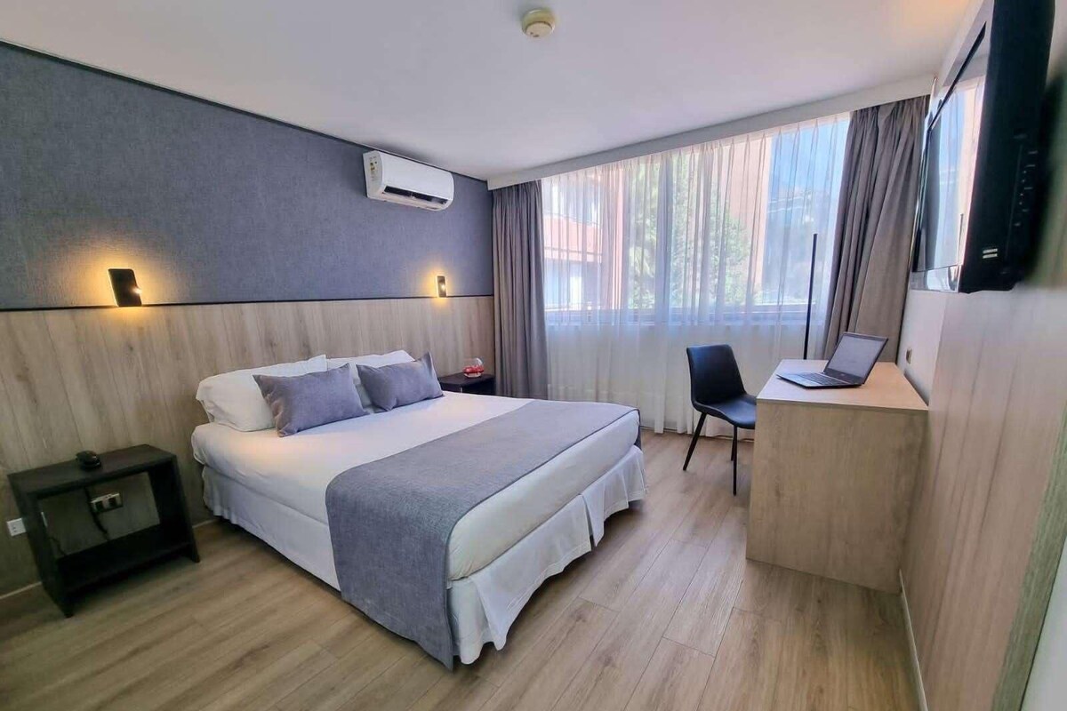 Premium bedding, in-room safe, desk, blackout curtains