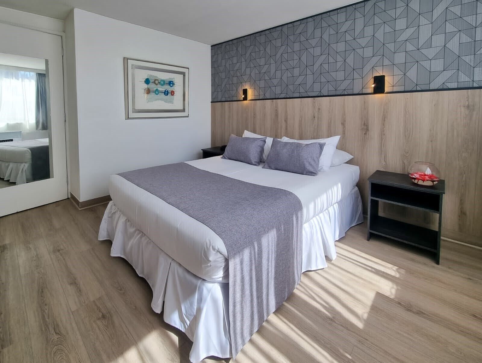 suite | 1 bedroom, premium bedding, in-room safe, desk
