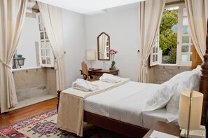 华丽双人房 | 迷你吧、客房内保险箱、特色装修、特色家居