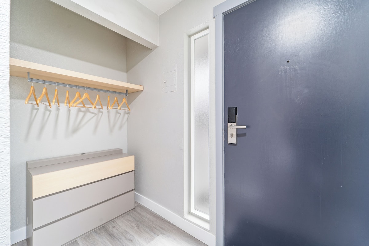 1 bedroom, premium bedding, pillow-top beds, individually decorated