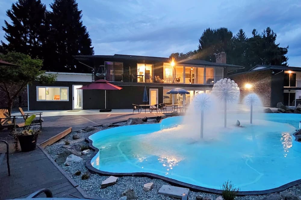 Interurban Suites Hotel, a Dazzler Select by Wyndham