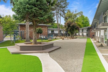 Hotel Exterior at Interurban Suites Hotel