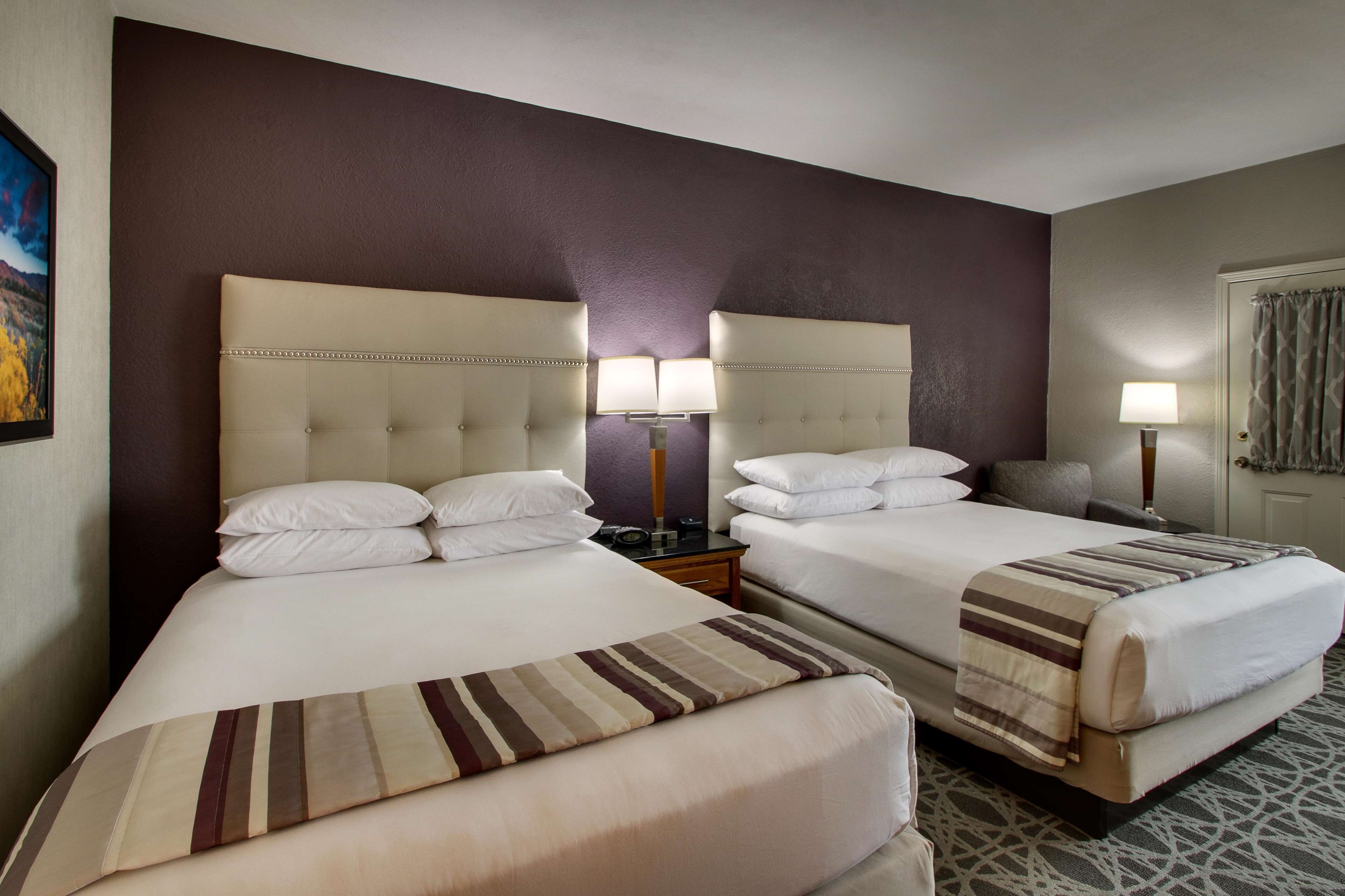 desk, iron/ironing board, free cots/infant beds, rollaway beds