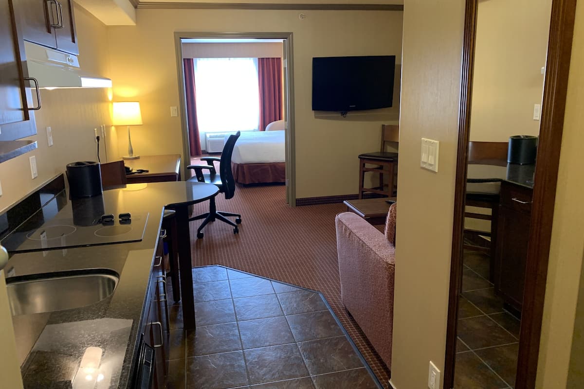 Suite, 1 chambre, cuisine