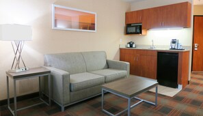 1 bedroom, in-room safe, desk, blackout drapes
