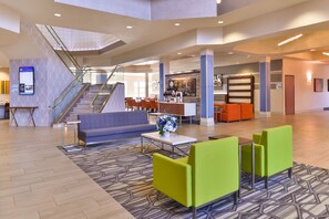Exterior - Holiday Inn Express & Suites Elk Grove Central - Hwy 99 by IHG (Elk Grove)
