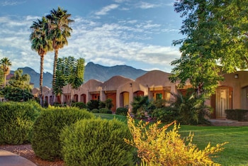 Hotel Exterior at La Posada Lodge & Casitas, Ascend Hotel Collection