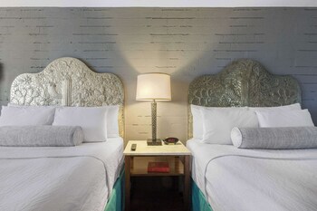 Standard Room, 2 Queen Beds, Non Smoking | Hypo-allergenic bedding, pillowtop beds, desk, blackout drapes at La Posada Lodge & Casitas, Ascend Hotel Collection
