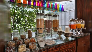 4 Restaurants; Frühstück, Mittagessen und Abendessen werden serviert