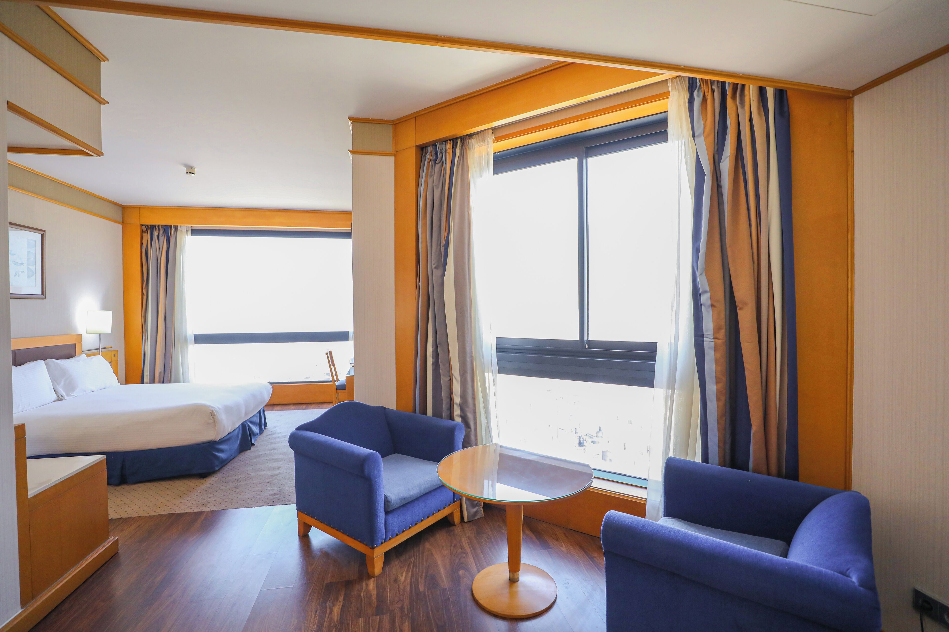 suite, 1 bedroom | 1 bedroom, minibar, in-room safe, desk