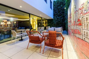 Bar (on property) - TURIM Lisboa Hotel (Lisbon)