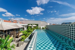 Seasonal outdoor pool