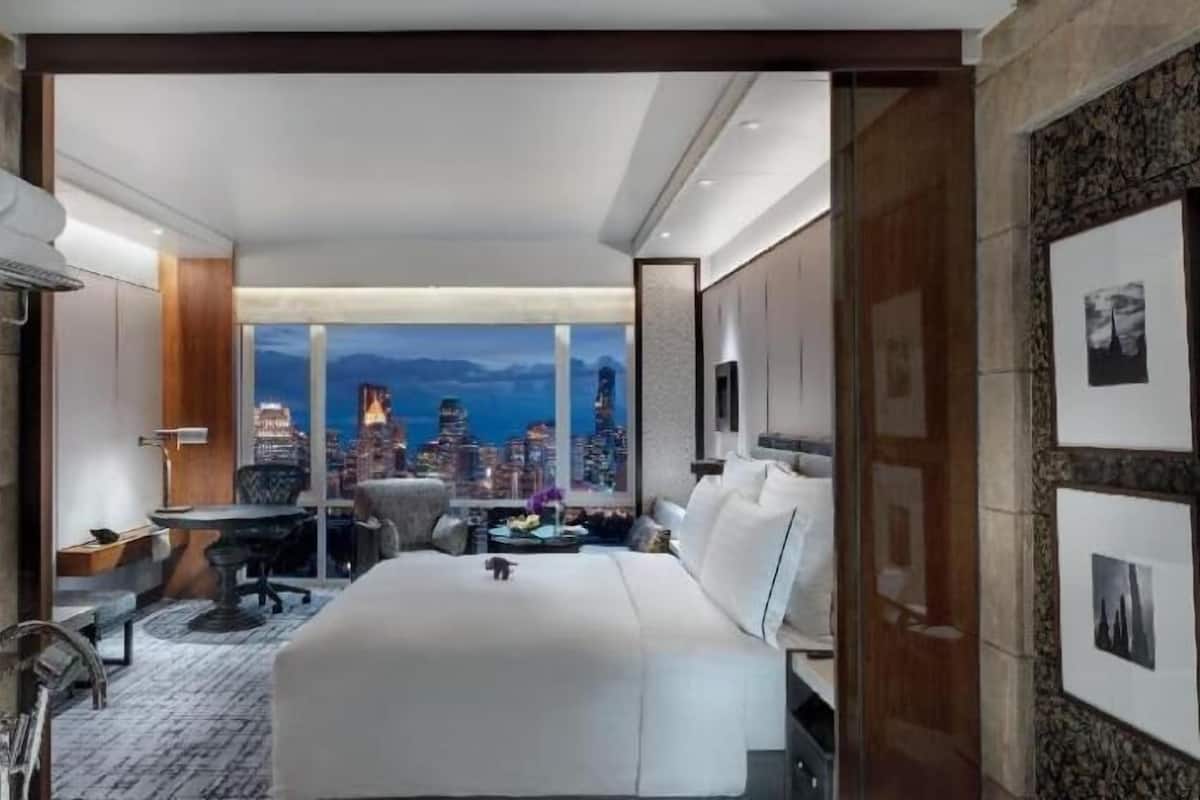 Select-Comfort-Betten, Minibar, Zimmersafe, Schreibtisch