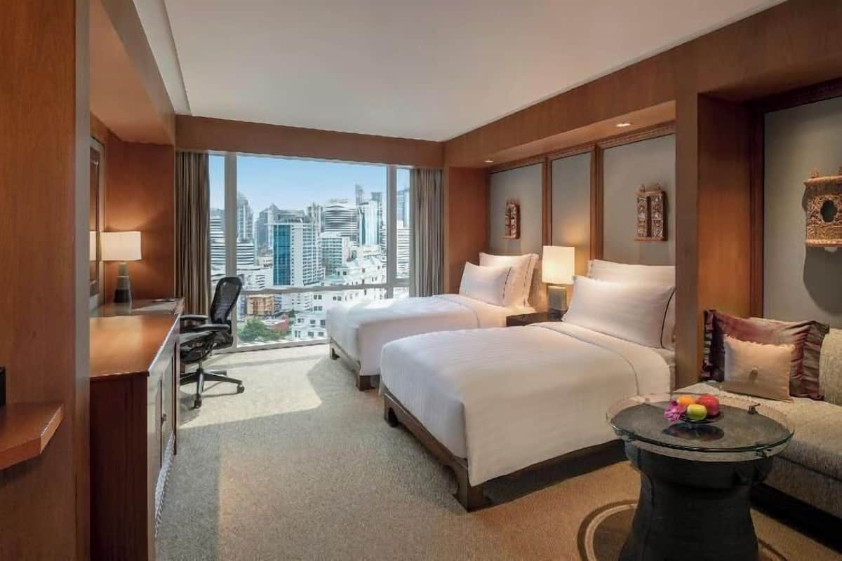 Select-Comfort-Betten, Minibar, Zimmersafe, Schreibtisch