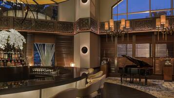 2 bars/lounges, poolside bar