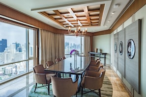 Presidential Suite, 1 King Bed | Living area | 42-inch LED TV with satellite channels, TV, iPod dock