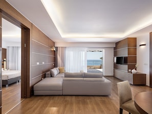 Imperial 2 Bedroom Suite Waterfront | Living area