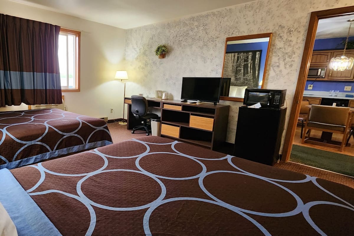 In-room safe, desk, soundproofing, free WiFi