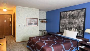 In-room safe, desk, soundproofing, free WiFi