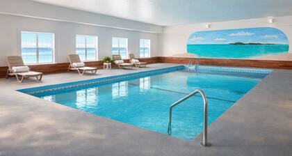 Iron Mountain Inn & Suites MI US 2