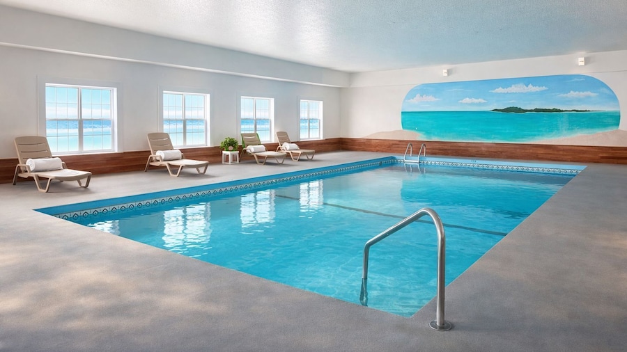 Iron Mountain Inn & Suites MI US 2