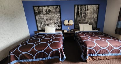 Hotel Iron Mountain Inn & Suites