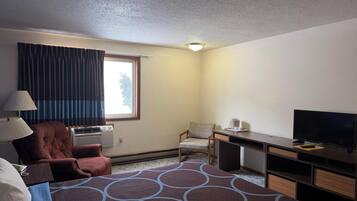 Pengeskab på værelset, skrivebord, lydisolering, gratis Wi-Fi