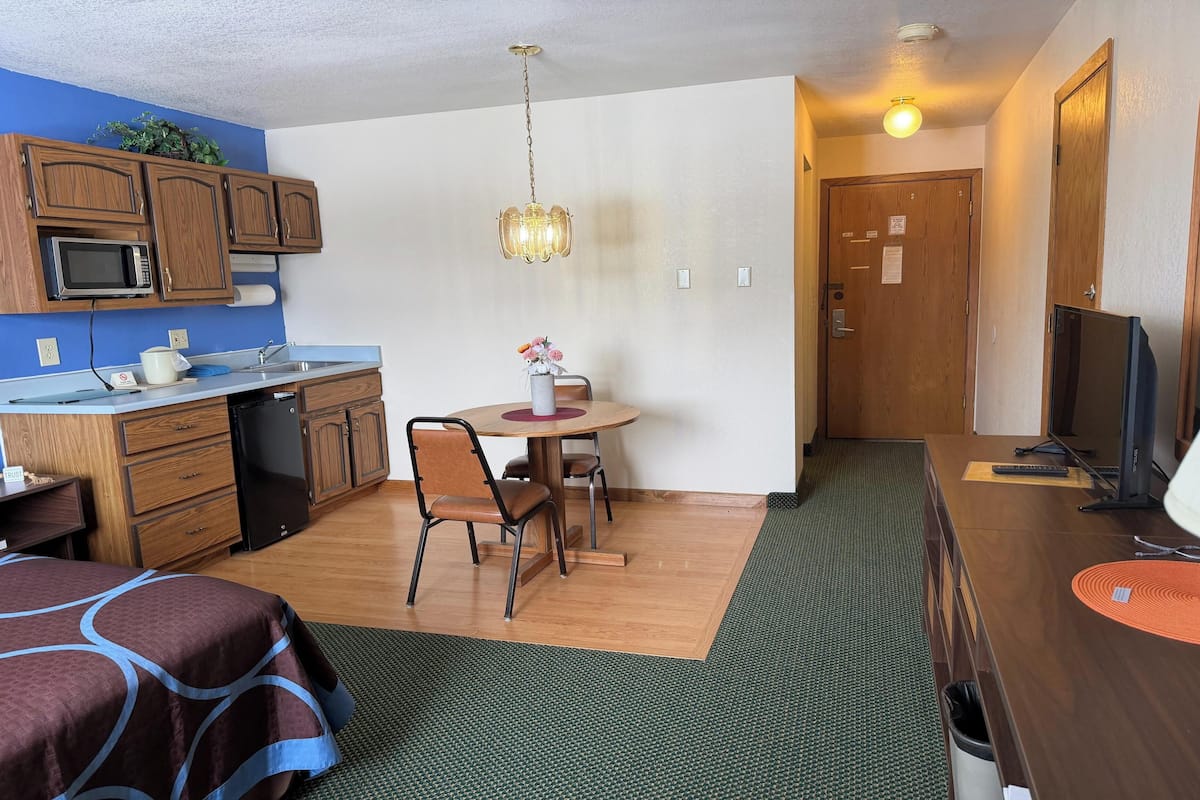 Värdeförvaringsskåp på rummet, skrivbord, ljudisolering och gratis wi-fi