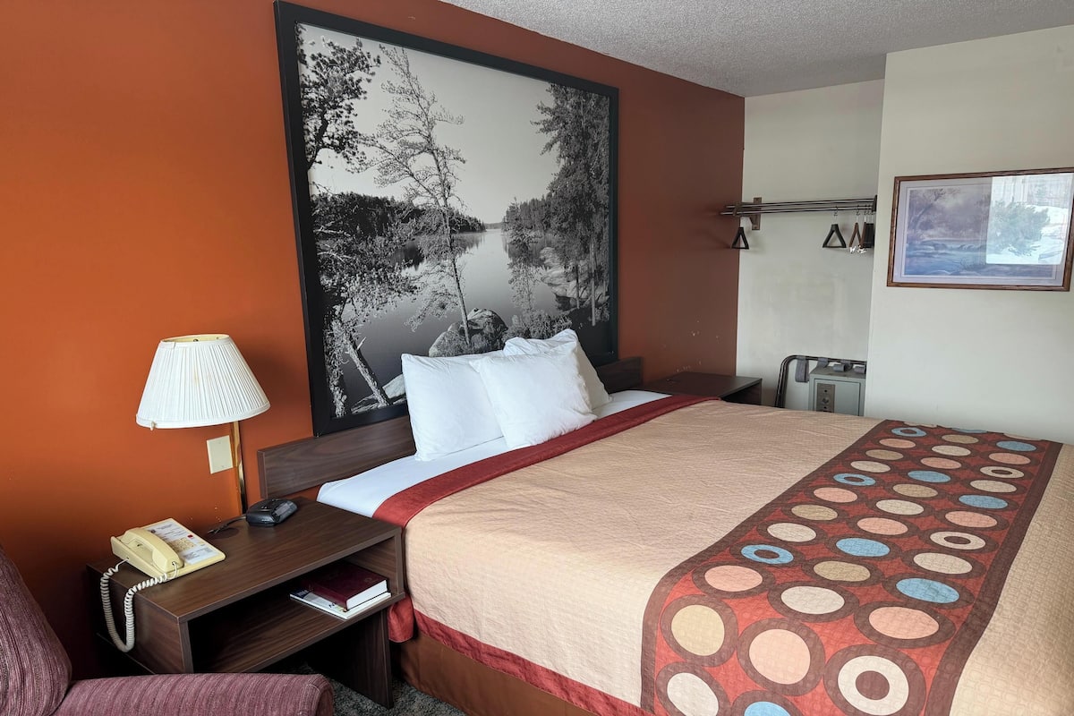 Värdeförvaringsskåp på rummet, skrivbord, ljudisolering och gratis wi-fi