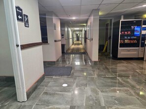 Reception - Super 8 by Wyndham Henderson North East Denver (Henderson)