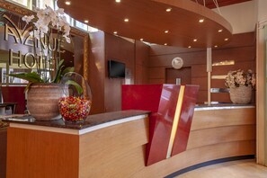 Reception - Hotel Avenue (Amsterdam)