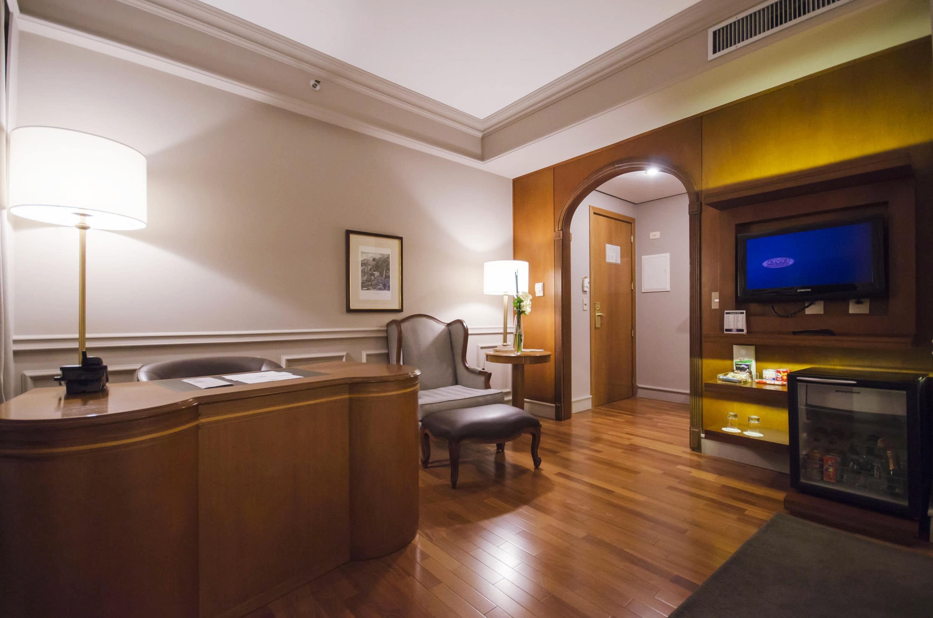 standard room, 1 double bed | living room | 29-inch lcd tv with cable channels, tv