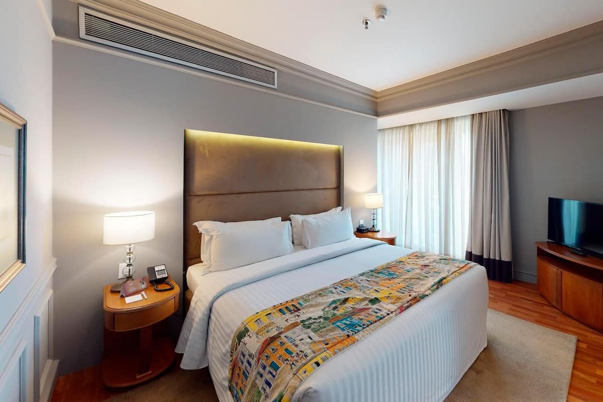 1 bedroom, minibar, in-room safe, desk