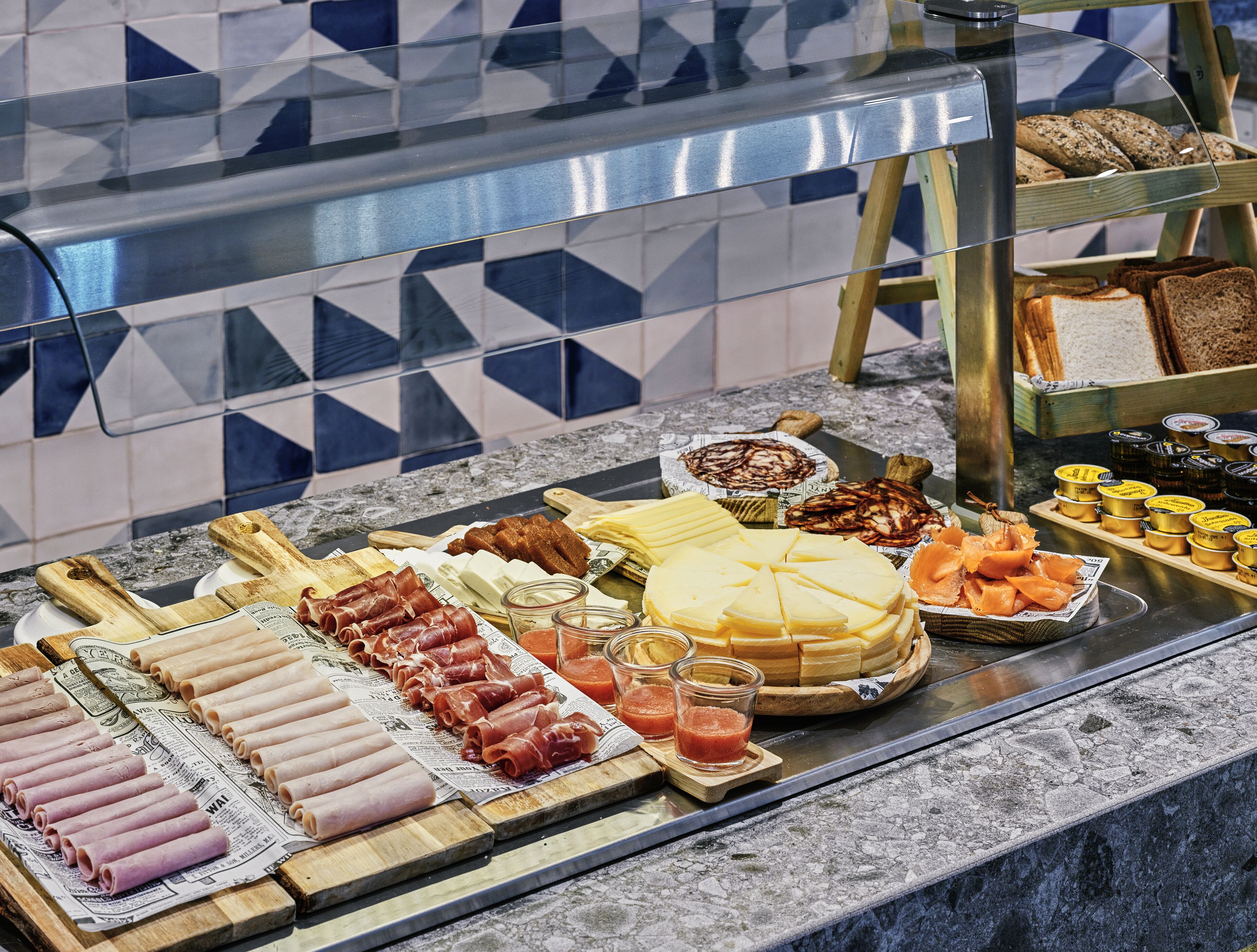 daily buffet breakfast (eur 18 per person)