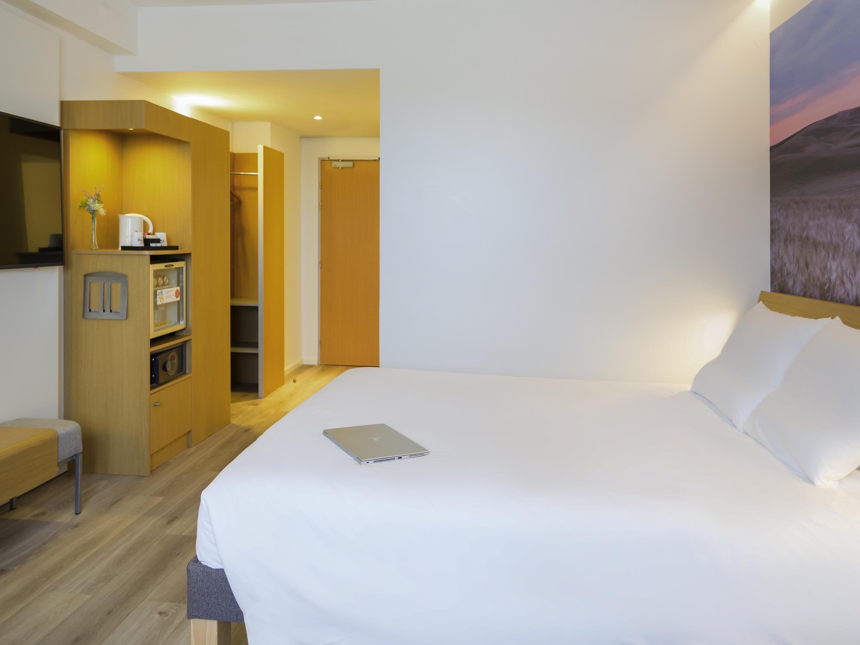 Allergikerbettwaren, Daunenbettdecken, Betten mit Memory-Foam-Matratzen