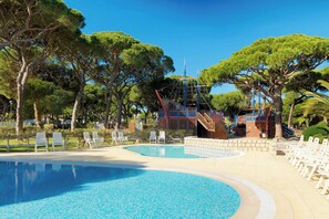 Indoor pool, 7 outdoor pools, pool umbrellas, pool loungers