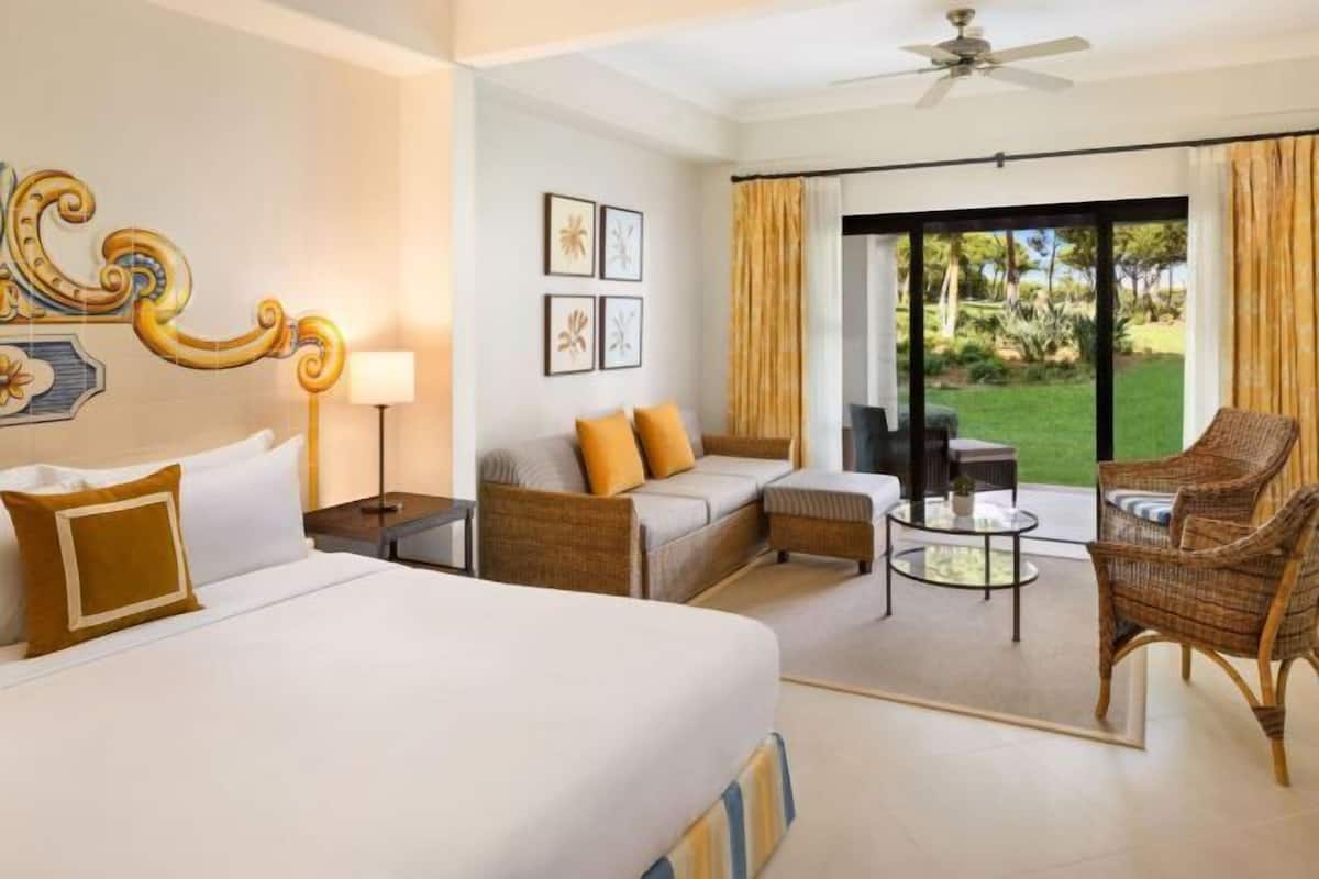 Premium bedding, pillow-top beds, in-room safe, desk