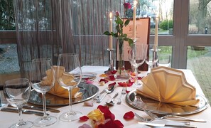 Breakfast, lunch, dinner served; garden views