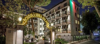Hotel Donna Laura Palace