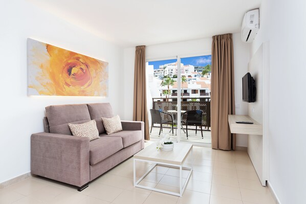 Standard Apartment, 1 Bedroom | Living area - Globales Tamaimo Tropical (Santiago del Teide)