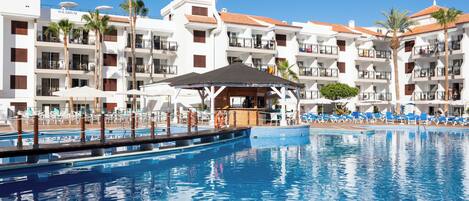 Indoor pool, 2 outdoor pools, pool umbrellas, sun loungers