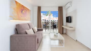 Standard Apartment, 1 Bedroom | Premium bedding, desk, free cots/infant beds, free WiFi