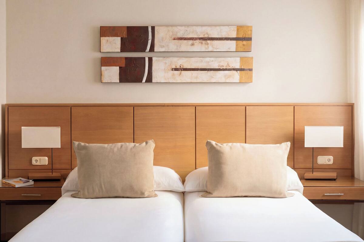 1 bedroom, in-room safe, desk, blackout drapes