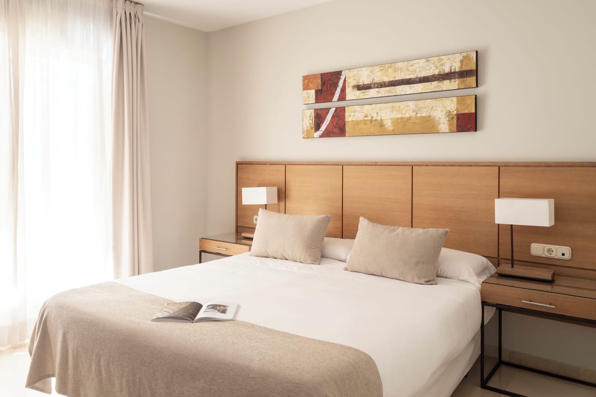 1 bedroom, in-room safe, desk, blackout drapes
