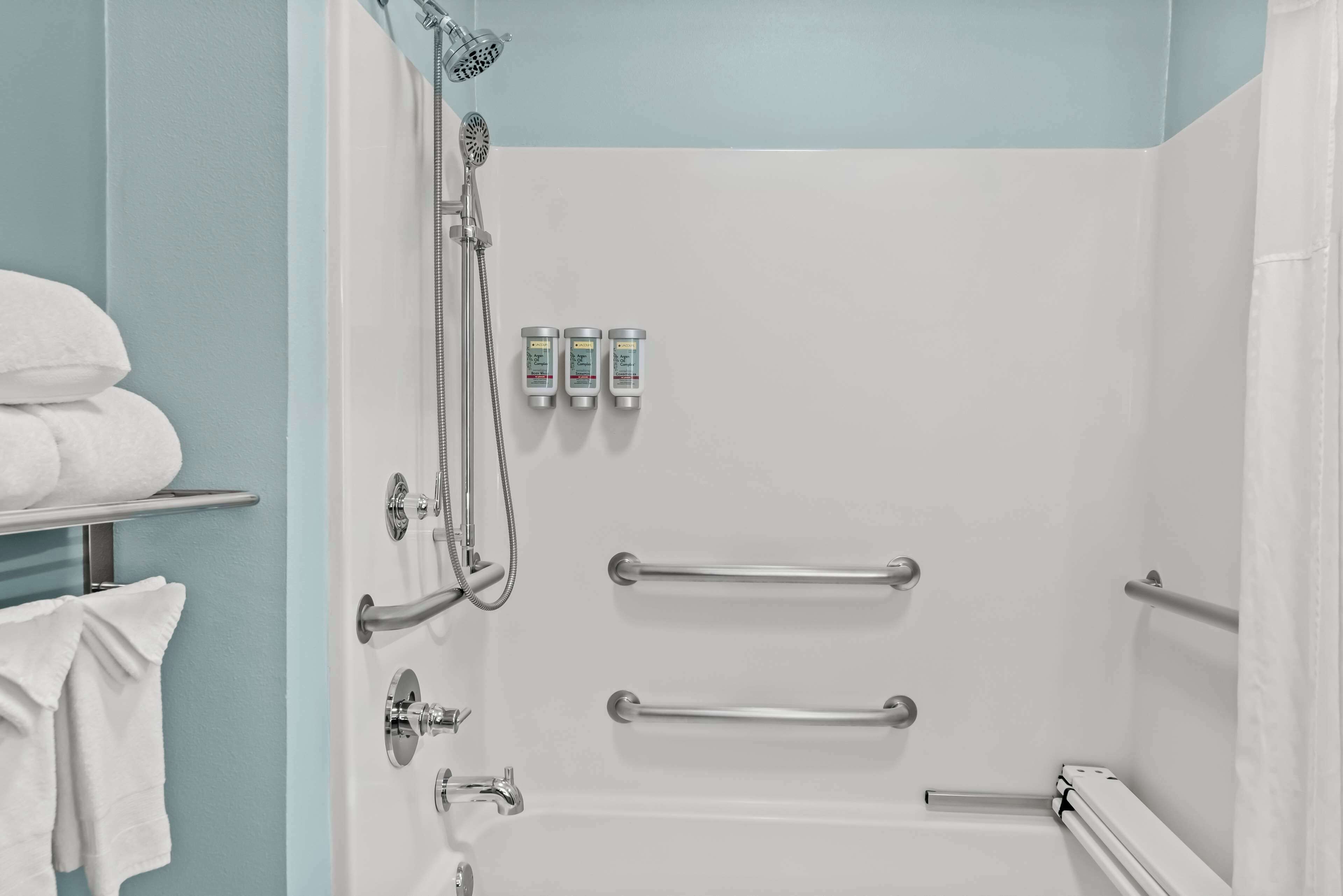 standard room, 2 queen beds, accessible, bathtub | bathroom | free toiletries, hair dryer, towels